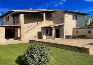 Spello By The Pool - Sleeps 11 - Large pool and amenities in Italy - air con !