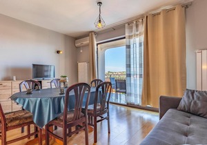Spend a pleasant summer vacation in the small resort of Volme, near Banjole and between the famous c