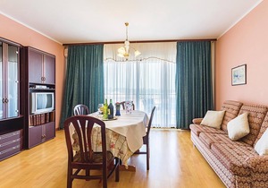 Spend a pleasant summer vacation in the small resort of Volme, near Banjole and between the famous c