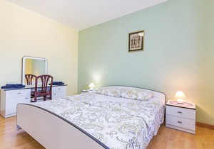 Spend a pleasant summer vacation in the small resort of Volme, near Banjole and between the famous c