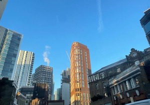 Spitalfields Market Penthouse Flat with balcony