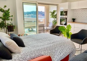 Splendid 92 M With Wifi Balcony And Sea View