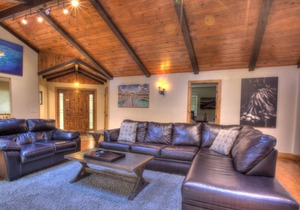 Spring is here, Last Minute Special 50% Off! Minutes drive Heavenly and Downtown