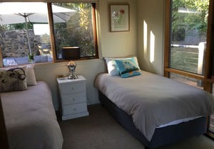Springhill Views-Country Retreat-sleeps12