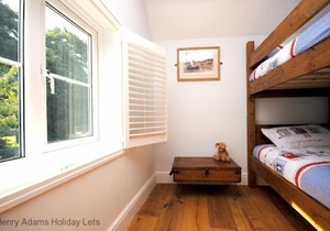 Springwell , West Wittering - a cottage that sleeps 4 guests in 2 bedrooms