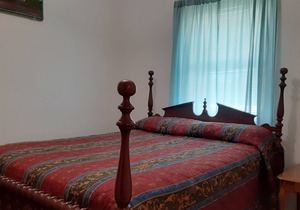 Spunky Cottage Located on GOTL Strip
