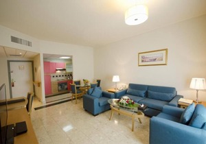 Standard 1 Bedroom Apartment Near Shaklan Market