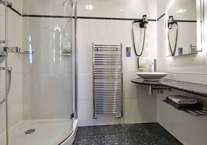 Standard Double Room - Hotel Linderhof