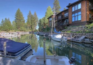 Star Harbor # 13: Lakefront Condo, Great Location, HOA Beach & Amenities