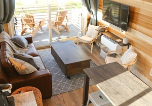 Star Lily: hillside tiny home with fire‑pit