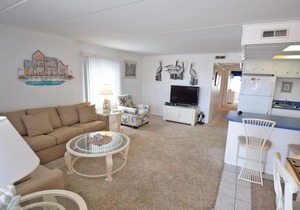 Starfish V 101 3 Br condo by RedAwning