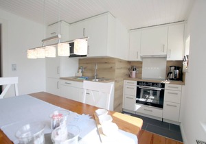 Starklef 21, Whg. 1 - Holiday apartment in Wyk, 4 persons on the ground floor of a 2-family house