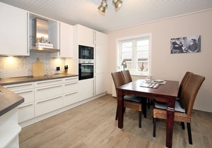 Starklef 29, Whg. 1 - Holiday apartment in Wyk, 2 persons on the ground floor, 2-family house,