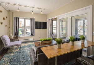 Stateview 204 - Downtown 2 Bedroom Apartment