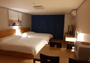 Stay and Co Residence