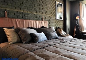 Stay in Style at Nimman R911