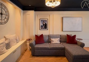 Stay in Style Opposite Windsor Castle| Parking