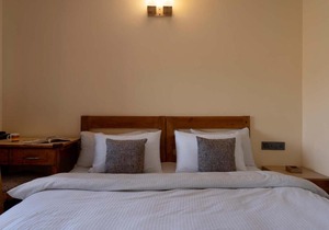 StayVista at Dream Cottage 4
