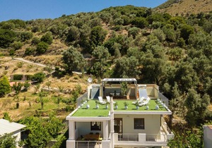 Stefanakos House