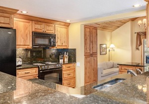 Steps From Hiking & Biking + Outdoor Pool, Hot Tub, On Call Shuttle