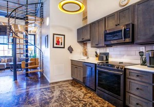 Sterchi Lofts Getaway - Downtown Knoxville
