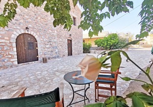 Stone built studio for 3,Olive Grove,Near Beach,Mani 2