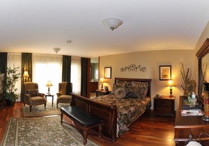 Stone Edge Estate Bed & Breakfast - Tobermory Room