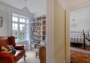 STONE HOUSE, family friendly, country holiday cottage in Charmouth