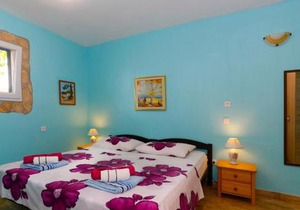 Stonehouse with swimming pool Villa Anita