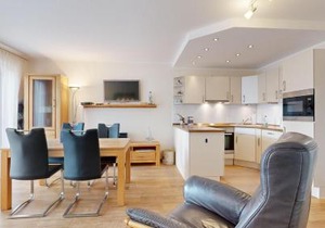 strandnahe FeWo mit 2 Schlafzimmern und Terrasse, Residenz Margarete, Binz