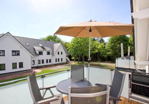 strandnahe FeWo mit Balkon, gratis Nutzung vom AHOI Erlebnisbad und Sauna in Sellin - Rex Rugia FeWo 10-7