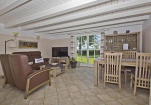 strandnahe Idylle am Meer, private Badestelle mit Strandkorb - Gutshof Ostseeblick FeWo Nr 01