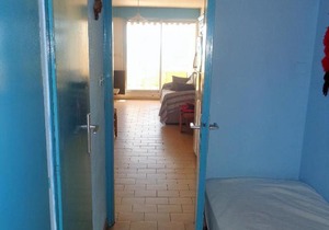 STUDIO 1ERE LIGNE MER AVEC PARKING ET ASCENSEUR