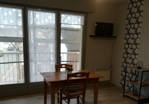 Studio 2 minutes from the beach!