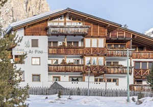 Studio Apartment “Ciasa ai Pini 211” near Ski Lifts with Mountain View, Balcony & Sauna