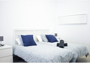 Studio-Apartment-Ensuite with Shower-Street View-Estación Centro Vialia 6