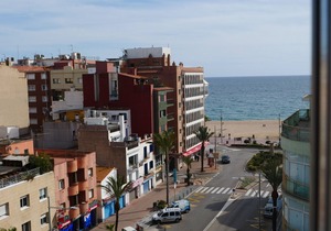 Studio apartment with sea view