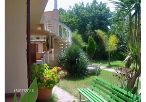 Studio apartment in Capovaticano No. 7