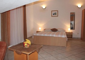Studio apartment in Pirovac with Terrace, Air condition, WIFI (4794-4)