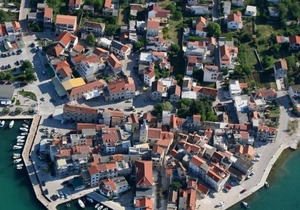 Studio apartment in Pirovac with Terrace, Air condition, WIFI (4794-6)