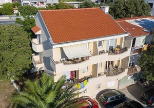 Studio apartment in Tucepi with air conditioning, WiFi, washing machine 202-2