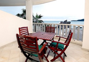 Studio Apartment With Sea View