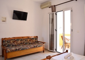 Studio Apt. By The Sea In The Heart Of Agia Marina #3