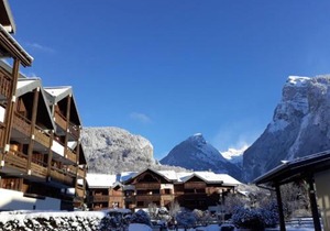 Studio avec Mezzanine au Centre-Village, 100m de Navette Ski, 4 Pers., Équipé et Confortable - FR-1-624-58