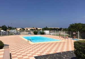 Studio cabine 4 pers avec piscine, parking sécurisé, BBQ et proche plage - FR-1-81-281