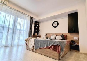 Studio Central Exer I