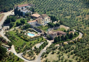 Studio "Farm CASALBOSCO" an ancient medieval village in the countryside