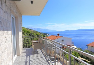 Studio flat with balcony and sea view Stanići, Omiš (AS-17894-a)