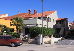 Studio flat with terrace and sea view Fažana (AS-7205-a)