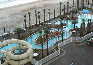 STUDIO FOR 2~ BEACH FRONT RESORT~AMAZING VIEWS~PIER FISHING BOATING POOLS & MORE